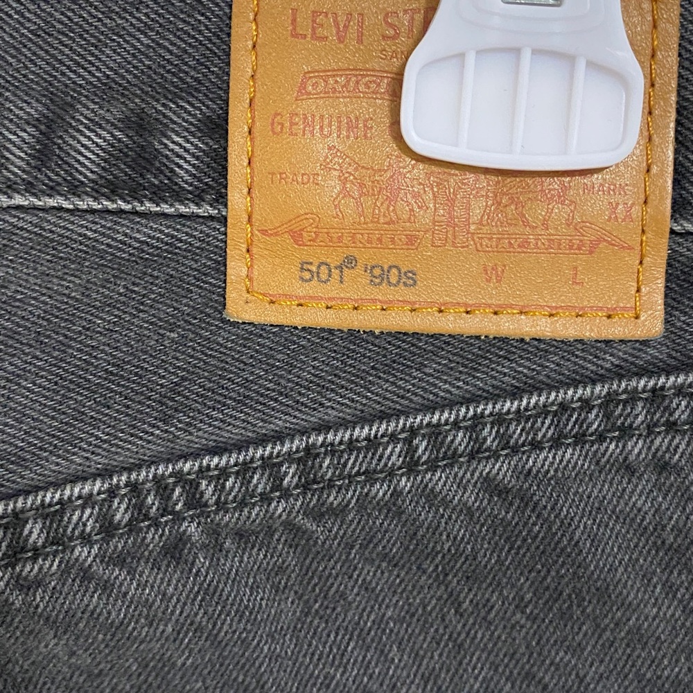 Womens Levi’s 501 90’s Jeans. - Picture 2 of 6